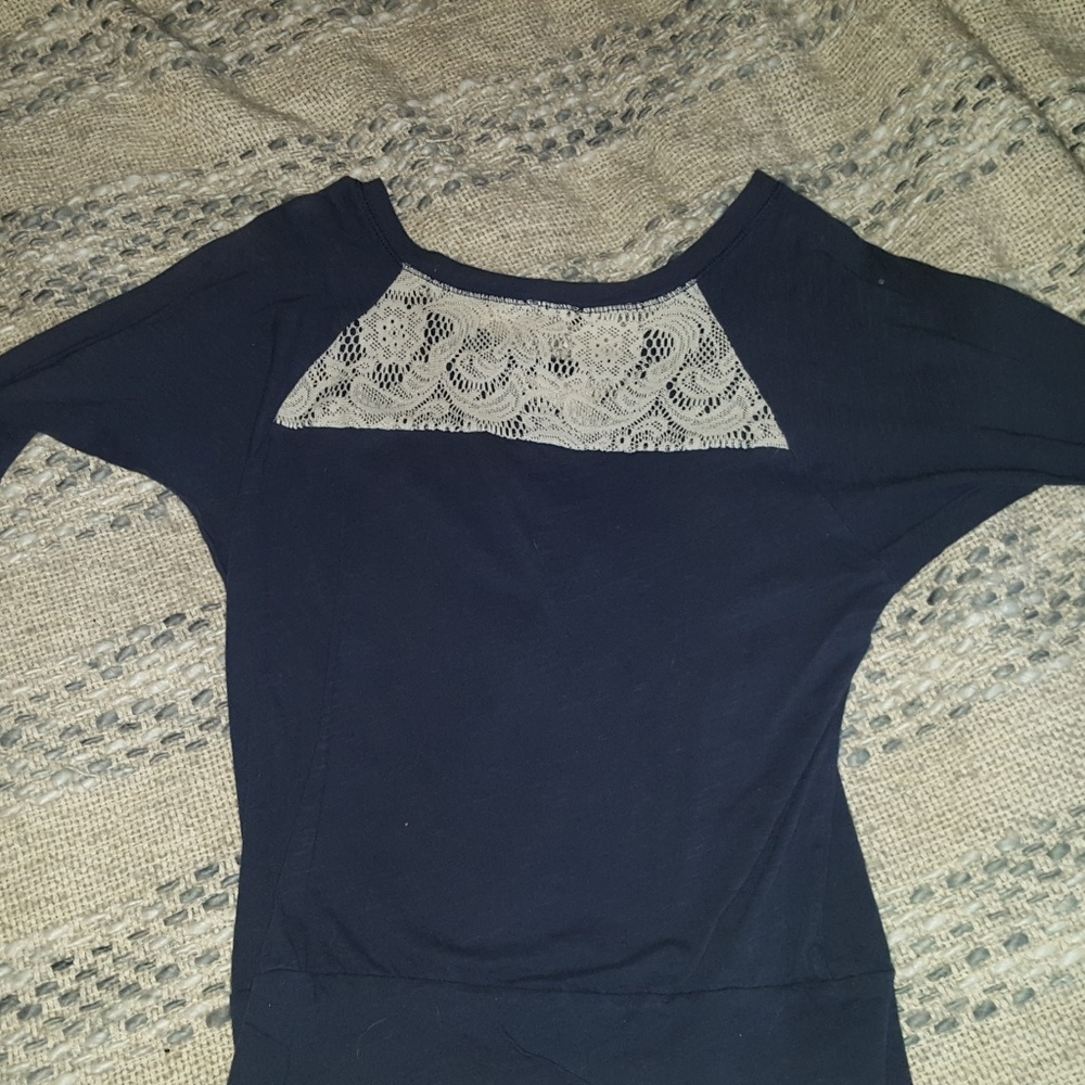 3 quarter inch sleeve shirt